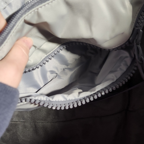 lululemon - Picture 3 of 4